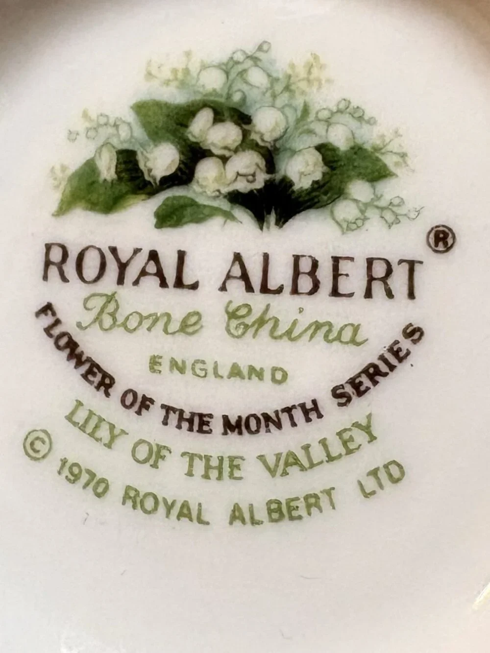 Royal Albert England Flower of the Month May Lily of the Valley Cup Saucer Set